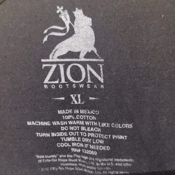 Bob Marley Cropped Tee - Picture 2 of 2